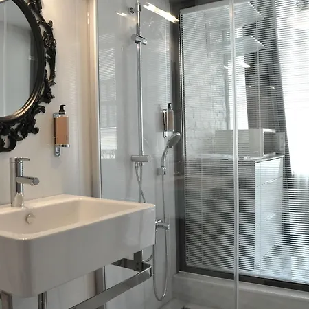 Hotel Ada Homes 3*